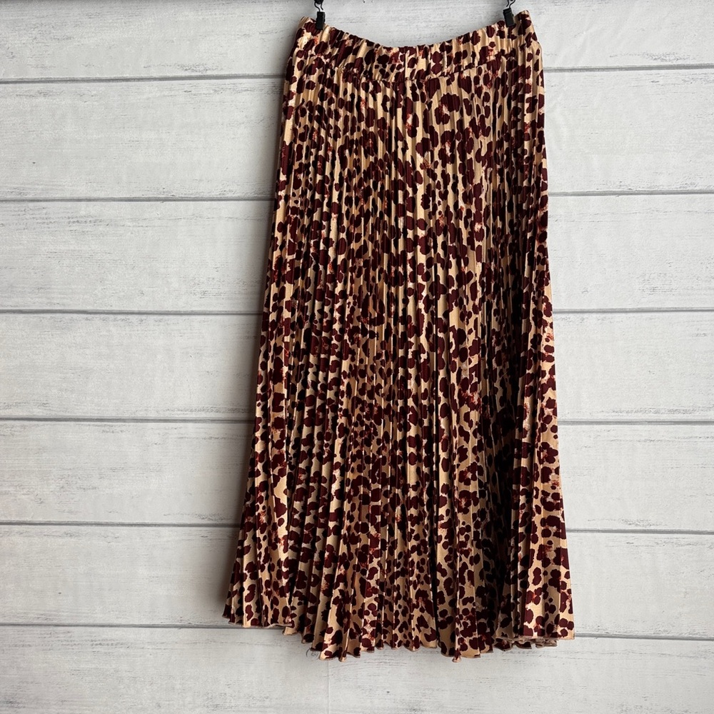 H&M pleated Midi Skirt